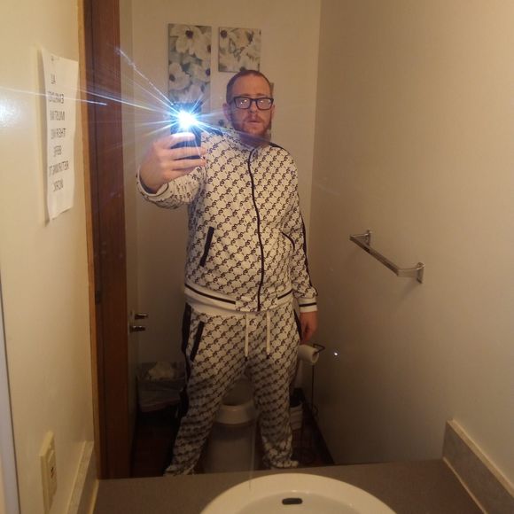 Meet your Posher, Daniel - Picture 1 of 1